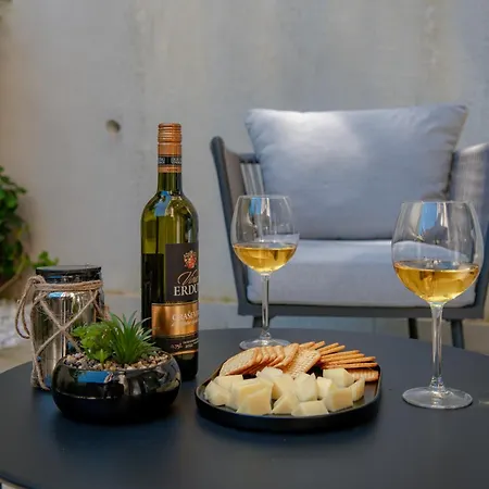 Modern Lacus * Ragusa