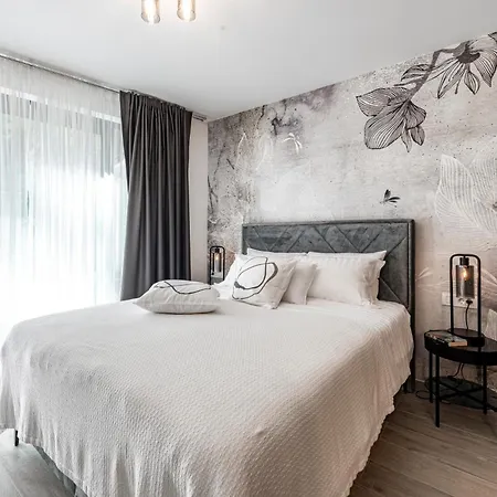 Apartment Modern Lacus