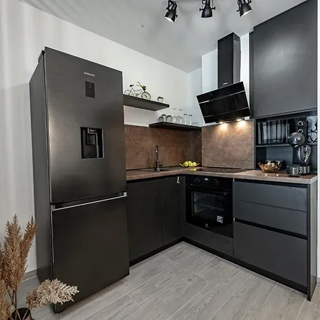 Modern Lacus Dubrovnik